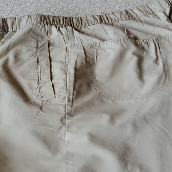 Columbia Cinched Waist & Hem Zippered Pockets Hiking Fishing Beige Sz. XL Shorts - Picture 2 of 12